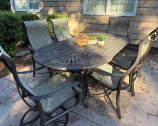 Tropiton Dining Set 
