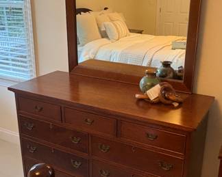 Craftique Dresser w/ Mirror 
