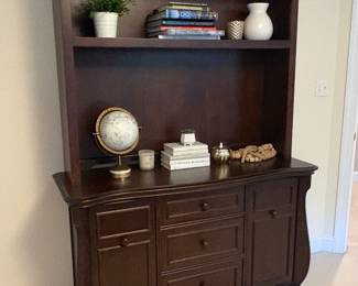 Ragazzi Chest of Drawers w/Hutch 