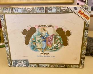Vintage Cuba Cigar Box