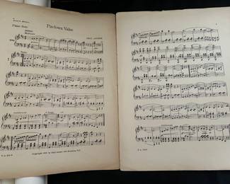Pavlowa Music