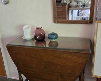 Gateleg table