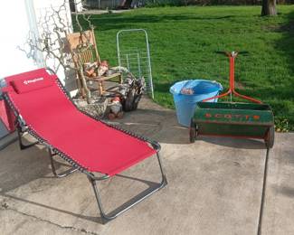 brand new lounger