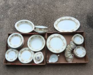 Minuet by Aladdin Occupied Japan (Noritake) dinnerware set