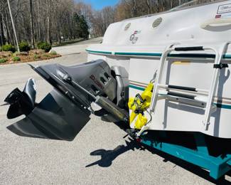 * 1997 Four Winns Sport Boat - 18 Ft. - excellent working condition - inboard/outboard motor. 