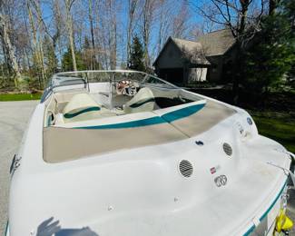 * 1997 Four Winns Sport Boat - 18 Ft. - excellent working condition - inboard/outboard motor. 