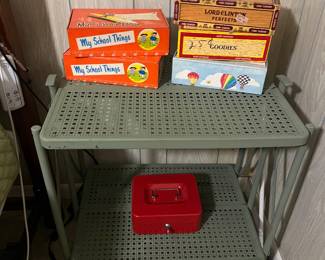 Metal folding table 
