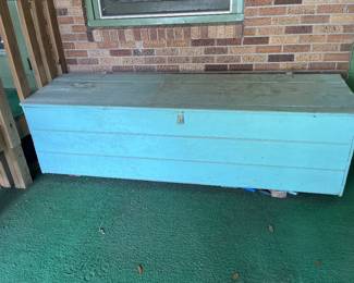 Tool chest 7.5’ long