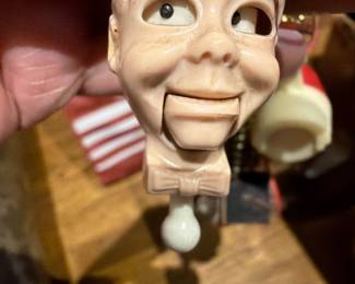 Ventriloquist Key Chain ,Push Button Mouth Moves!