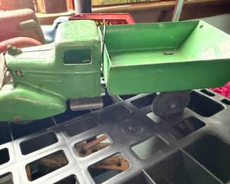 Vintage 1930's Wyandotte Pressed Steel Dump Truck