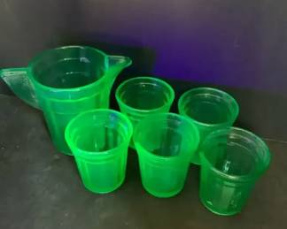 Small Uranium Pitcher  Glasses