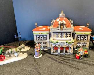 Dept 56 Dickens Village Series Victoria Station  Misc Dept 56 Accessories