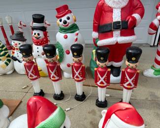 VINTAGE SNOWMEN AND SOLDIER BLOW MOLDS