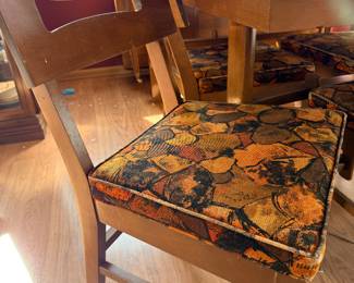 Great Mid-Century Dining set with 4 chairs - 2 extra leaves and folding leaf inside too! Condition as shown - Chairs go with the table - not sold separately.