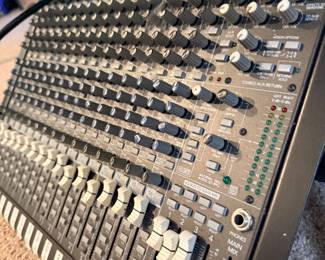 Mackie 1604-VLZ Pro (16 channel Mic/Line Mixer) - we didn't test