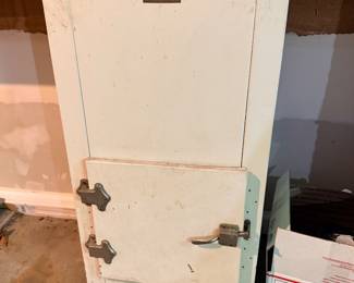 Vintage Refrigerator/Freezer box