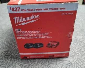 Milwaukee M18 18-Volt Lithium-Ion High Output Starter Kit