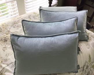 4 velvet FRESHMINT PILLOWS $80
