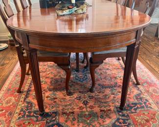 Dining Table , set 6 Queen Anne Chairs, Karastan Rug5'9" by 9' Medallion Serapi Rug