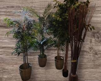 Stunning 5Piece Artificial Greenery  Decor Collection