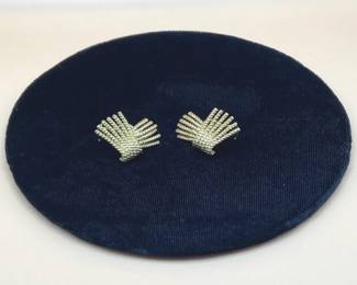18 Karat Yellow Gold Vintage 70s Tiffany  Company Schlumberger V  Rope Earrings