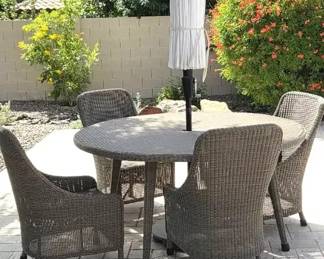 Very Nice Patio Set Umbrella In Sturdy Stand