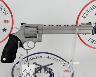 Taurus Tracker 44 Revolver