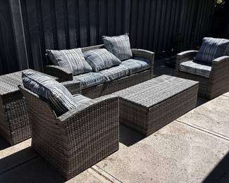 Outdoor patio furniture