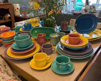 Metlox California Pottery - over 60 pieces. Excellent condition.