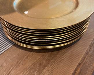 Kitchen - set of chargers 