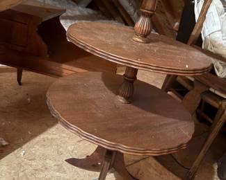 Vintage 3 tier round wooden table 