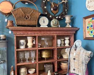 magazine rack, wreath, wall art, purse, copper