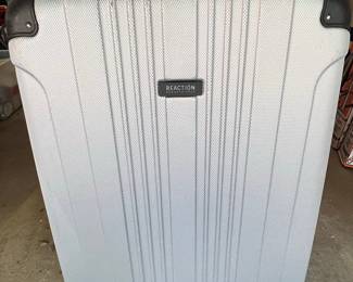 Reaction Kenneth Cole Hardside Luggage