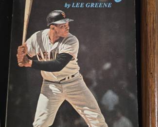 The Baseball Life of Willie Mays by Lee Greene
