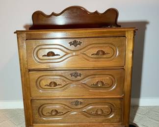 Davis Cabinet Company French Provincial Style Walnut Dresser