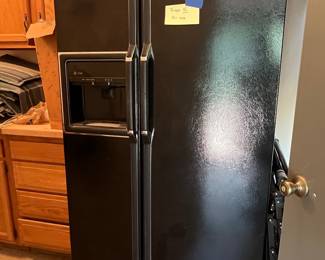 GE Profile Side-by-Side Refrigerator TFH27PRSM BB