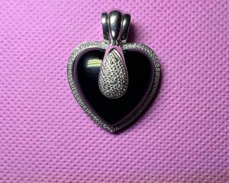 Heart Shape Onyx and Diamond Pendant Style