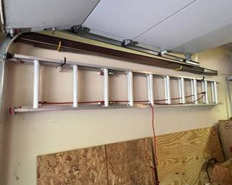 Aluminum Extension Ladder