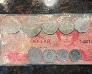 East Caribbean States One Dollar Banknote and Coinage