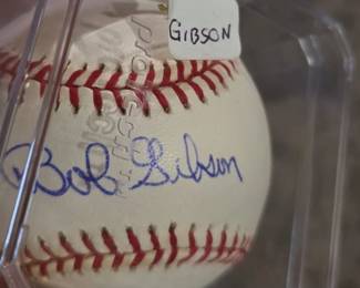 Bob Gibson Autographed Baseball with Beckett COA