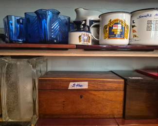A very old and special tea box