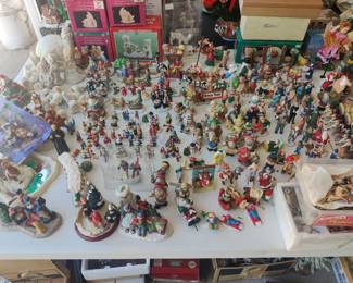 Xmas village accessories 