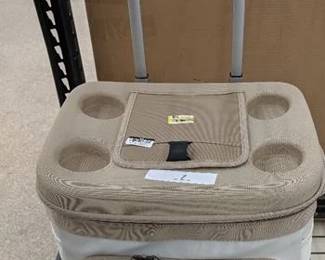  Rolling Cooler with Retractable Handle