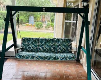 Being Southern, I can spend all day right here.  Tina would last about two minutes.