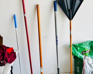 And tools for the dirt.