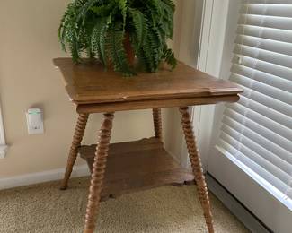 Victorian Oak Parlor Table