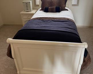 Twin bed