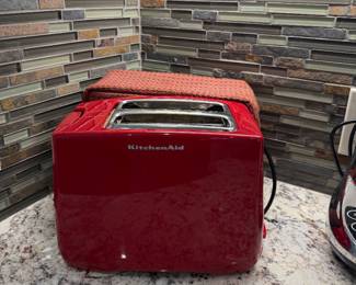 KitchenAid toaster with cosy