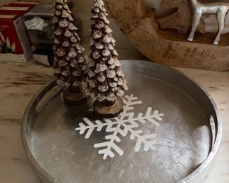 Snowflake tray and 2 trays