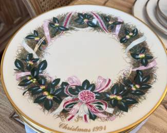 Lenox Annual Wreath Plates